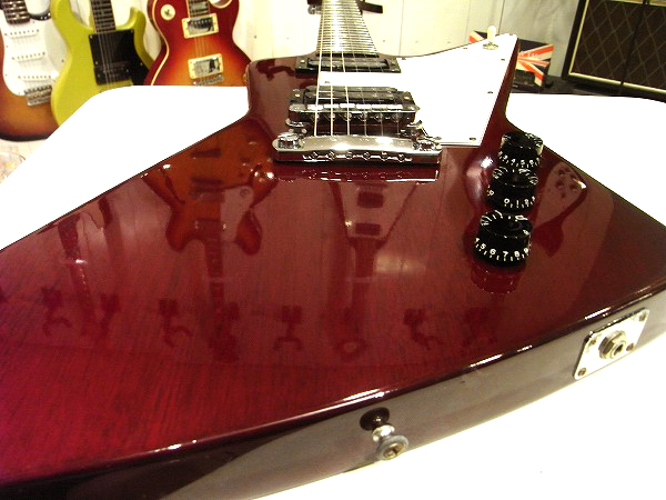 Gibson 2004年製 '76 Explorer - Teenarama! Used Guitar and Pop'n